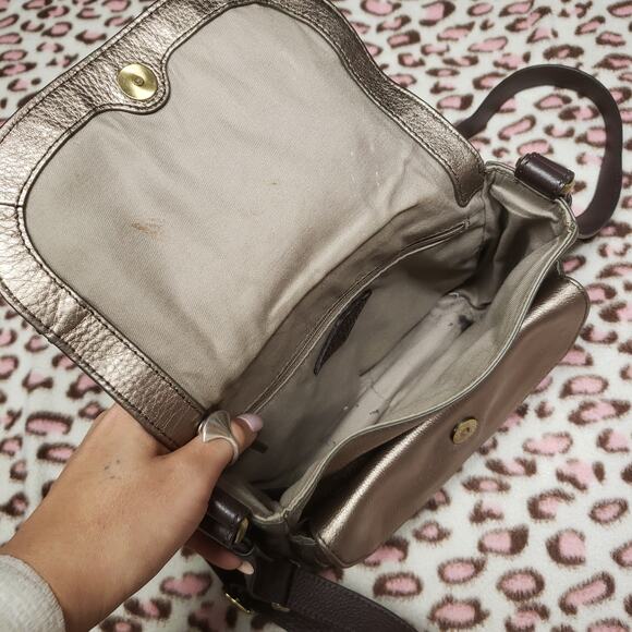 Vintage FOSSIL Issue N2 Gold Metallic Layered Shoulder Bag - Picture 7 of 11